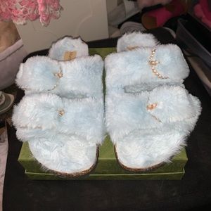 Blue fluffy slides 💙